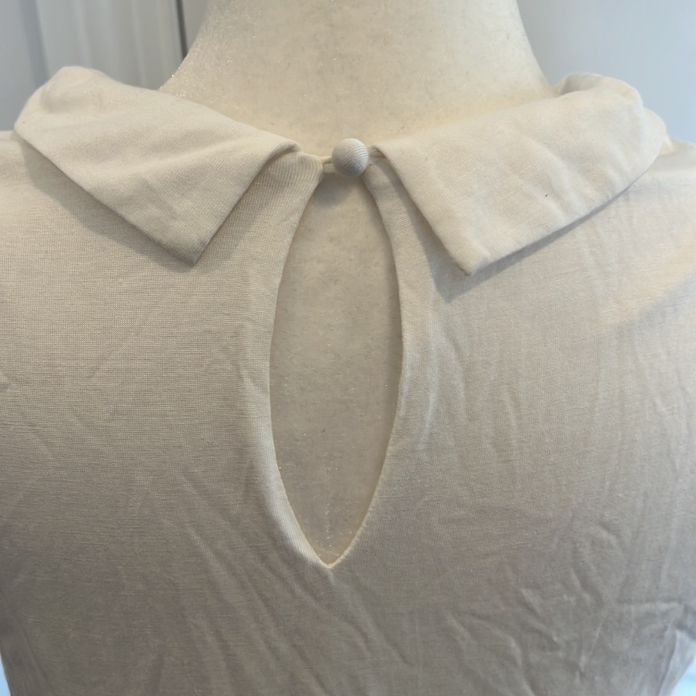 Cabi 5756 White Province Keyhole Top Size Small - Picture 7 of 10